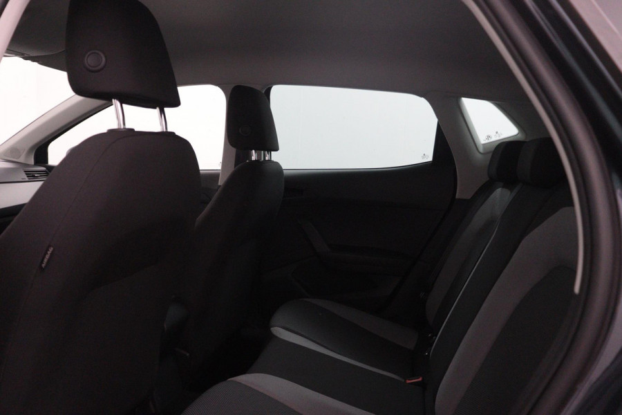 Seat Ibiza 1.0 TSI Style Business Intense (NAVIGATIE, PARKEERSENSOREN, CARPAY, 1e EIGENAAR, GOED ONDERHOUDEN)