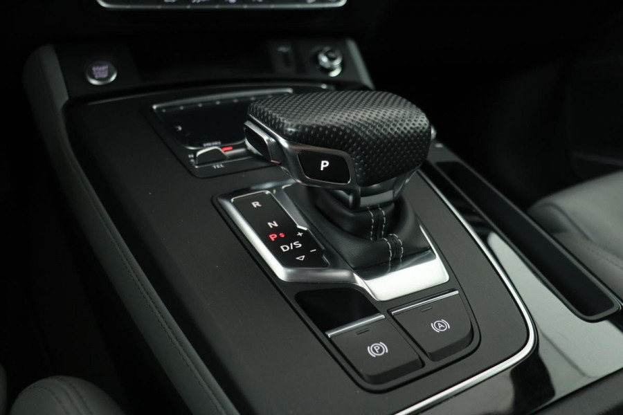 Audi Q5 50 TFSIe S-Line | Leder | Matrix LED | Adaptive Cruise | Bang & Olufsen | 360 Camera | Carplay | Stoelverwarming | DAB+
