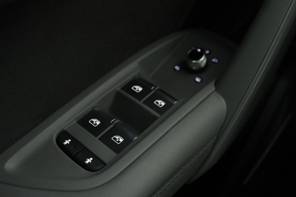 Audi Q5 50 TFSIe S-Line | Leder | Matrix LED | Adaptive Cruise | Bang & Olufsen | 360 Camera | Carplay | Stoelverwarming | DAB+