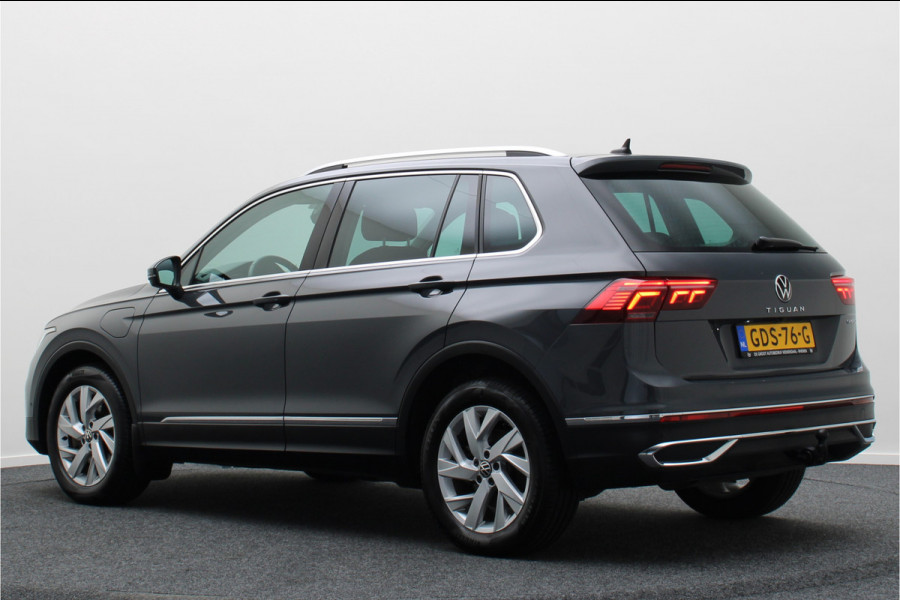 Volkswagen Tiguan 1.4 TSI eHybrid Elegance ACC, Camera, Apple Carplay, LED, Verwarmd Stuurwiel, Trekhaak, 18''