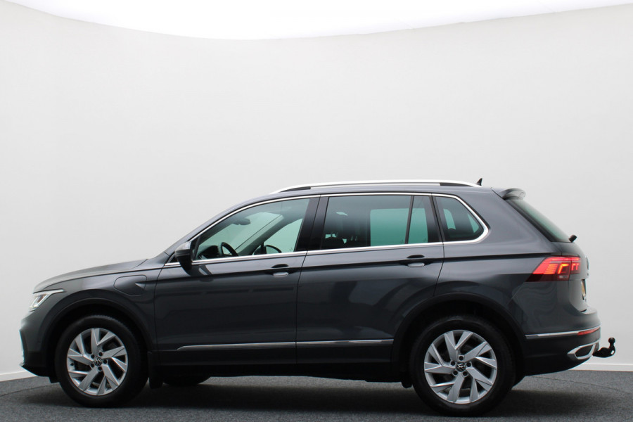 Volkswagen Tiguan 1.4 TSI eHybrid Elegance ACC, Camera, Apple Carplay, LED, Verwarmd Stuurwiel, Trekhaak, 18''