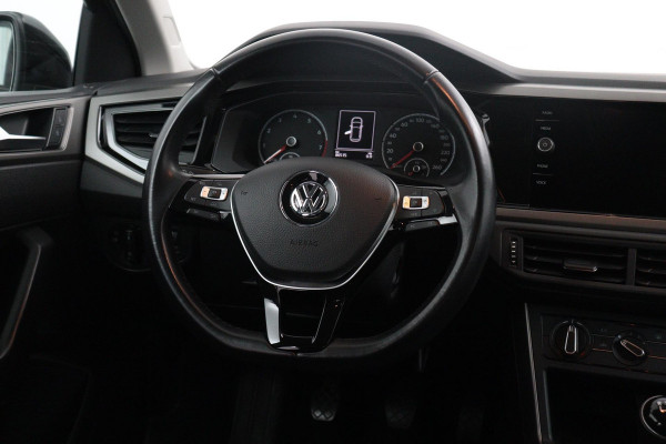Volkswagen Polo 1.0 TSI Comfortline Business Automaat (NAVIGATIE, CAMERA, CARPLAY, 1e EIGENAAR, GOED ONDERHOUDEN)