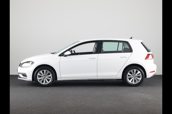 Volkswagen Golf 1.0 TSI Comfortline 110 pk | Navigatie | Parkeersensoren | Achteruitrijcamera | Adaptieve cruise control | Stoelverwarming |