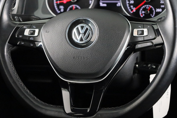 Volkswagen Golf 1.0 TSI Comfortline 110 pk | Navigatie | Parkeersensoren | Achteruitrijcamera | Adaptieve cruise control | Stoelverwarming |