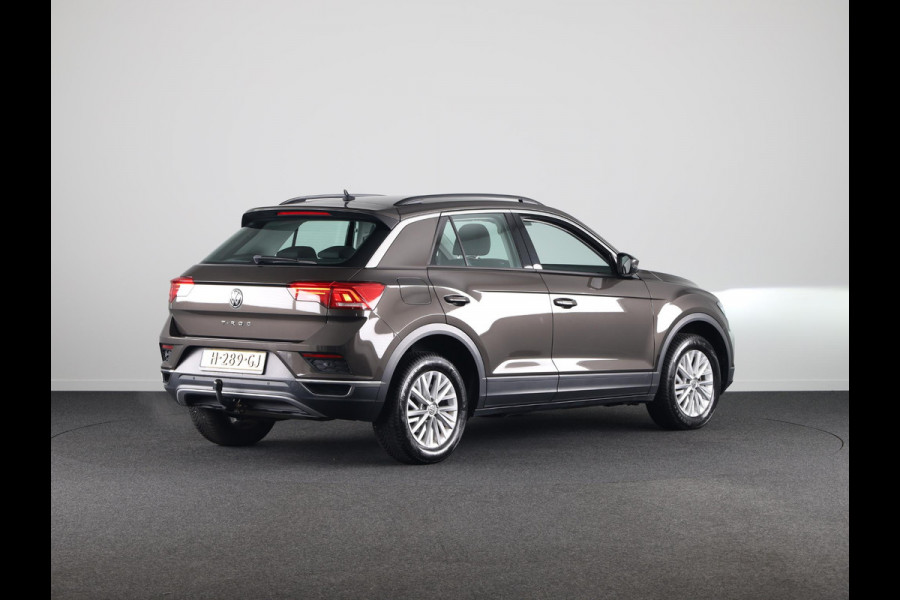 Volkswagen T-Roc 1.5 TSI Style 150PK | Automaat (DSG) | Trekhaak | Navigatie | Stoelverwarming | Parkeersensoren