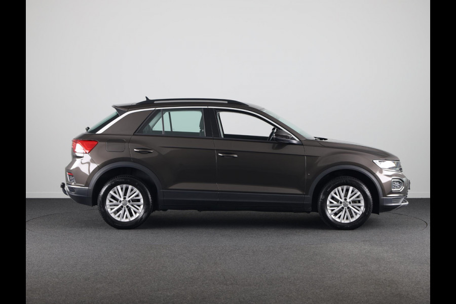 Volkswagen T-Roc 1.5 TSI Style 150PK | Automaat (DSG) | Trekhaak | Navigatie | Stoelverwarming | Parkeersensoren