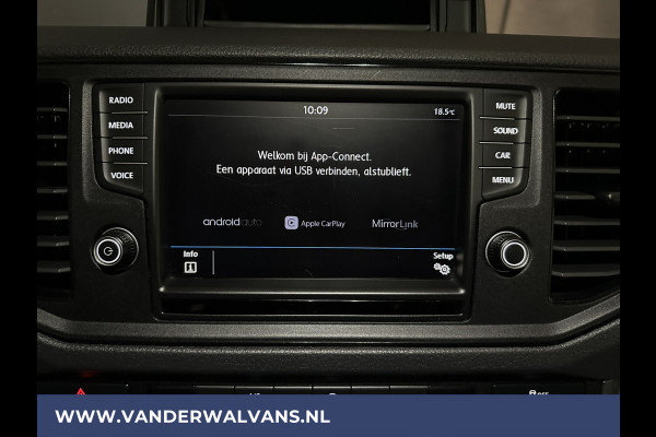 Volkswagen Crafter 2.0 TDI 177pk L3H3 L2H2 Achterwielaandrijving 3500kg Trekhaak Euro6 Airco | Apple Carplay Android Auto, Parkeersensoren, Bijrijdersbank