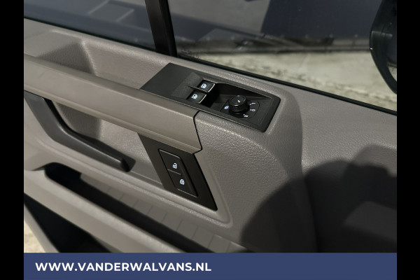 Volkswagen Crafter 2.0 TDI 177pk L3H3 L2H2 Achterwielaandrijving 3500kg Trekhaak Euro6 Airco | Apple Carplay Android Auto, Parkeersensoren, Bijrijdersbank