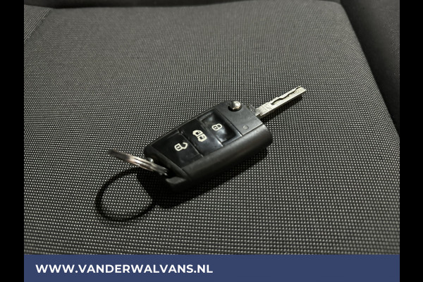 Volkswagen Crafter 2.0 TDI 177pk L3H3 L2H2 Achterwielaandrijving 3500kg Trekhaak Euro6 Airco | Apple Carplay Android Auto, Parkeersensoren, Bijrijdersbank