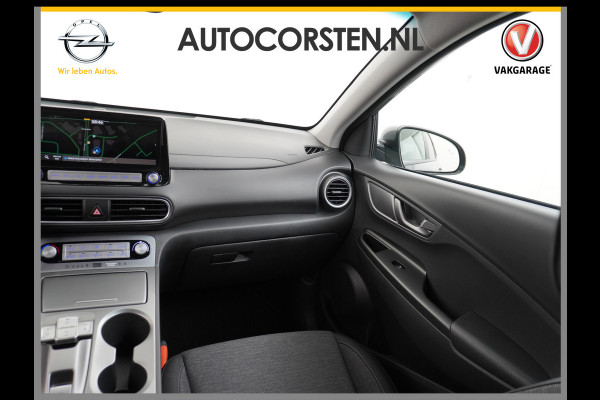 Hyundai Kona EV 64 kWh 204PK Grootste ACCU 3d-Navi Camera Apple Carplay DAB Android PDC Warmtepomp Lane-assist+Waarsch. Adaptive-CruiseContro Fashion Connected Services Elektr.Ramen+Spiegels Licht+Regensensor ACC HuD ETMS Priv.Glas ESP Vermoeidheids-herk. Botswaarsch. AEB ASR ESP nieuw 43000 euro enorm Elektr. Bereik !