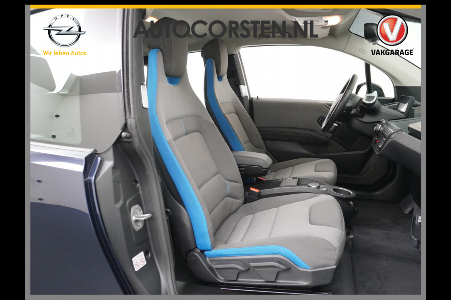 BMW i3 120Ah 42 kWh Navi Adaptive-Cruise+Stop&Go Multi-Media Camera Driving-assistent-plus 20"lmv File-Assistent Achteropkomend-Verkeer LED Elektr.Spiegels+Verwarmd Verwarming/koeling/navi via telefoon Executive Edition 120Ah 42 kWh Orig,NLse Auto 1e eigenaar Deze rappe BMW is ook heel veilig, licht en duurzaam dankzij Carbon en kunstof !