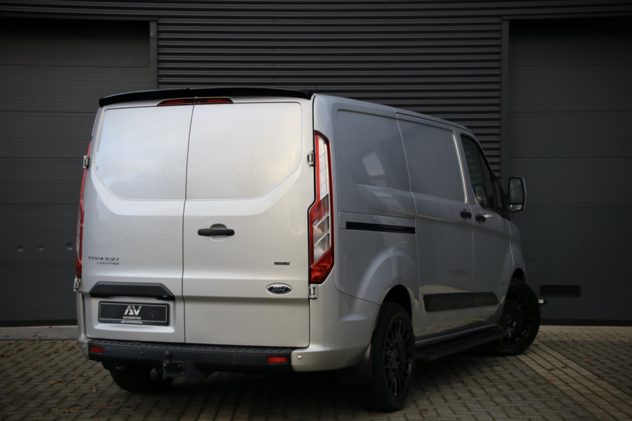 Ford Transit Custom 300 2.0 TDCI L2H1 | Camera | CarPlay | Stoelverwarming | Raptor Edition | Stoelverwarming | Trekhaak | Airco | 3-Zitter | Nieuwe APK | Onderhoudsbeurt