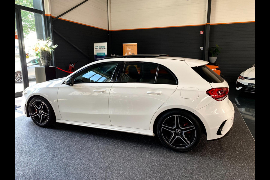 Mercedes-Benz A-Klasse 200 Premium Plus AMG PANO NAVI AMBI