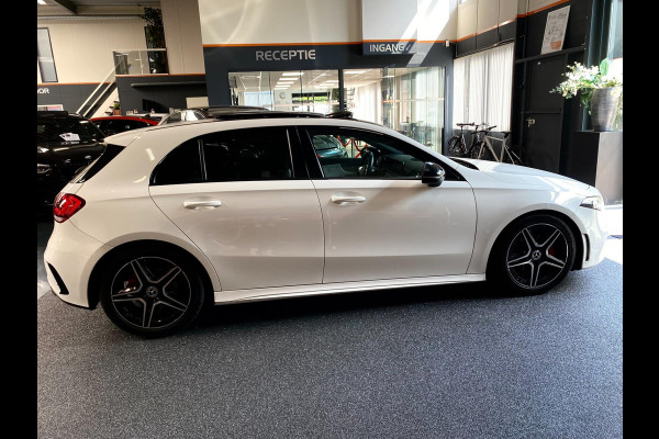 Mercedes-Benz A-Klasse 200 Premium Plus AMG PANO NAVI AMBI