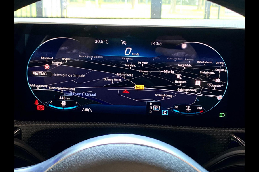 Mercedes-Benz A-Klasse 200 Premium Plus AMG PANO NAVI AMBI