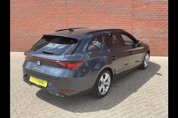 Seat Leon Sportstourer 1.5 eTSI 150pk DSG FR Navigatie Parkeersensor achter Camera Adaptive Cruise Control Elektrische achterklep Stoel- en stuurverwarming Ledverlichting Getinte ramen Climate Control