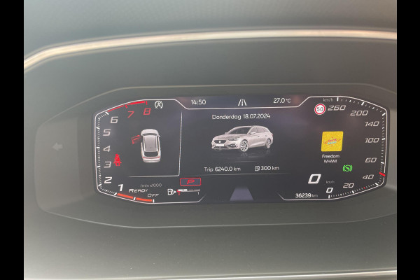 Seat Leon Sportstourer 1.5 eTSI 150pk DSG FR Navigatie Parkeersensor achter Camera Adaptive Cruise Control Elektrische achterklep Stoel- en stuurverwarming Ledverlichting Getinte ramen Climate Control