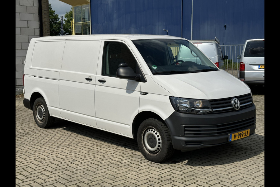 Volkswagen Transporter 2.0 TDI 150PK Euro6 L2H1 App Connect/trekhaak/cruise control