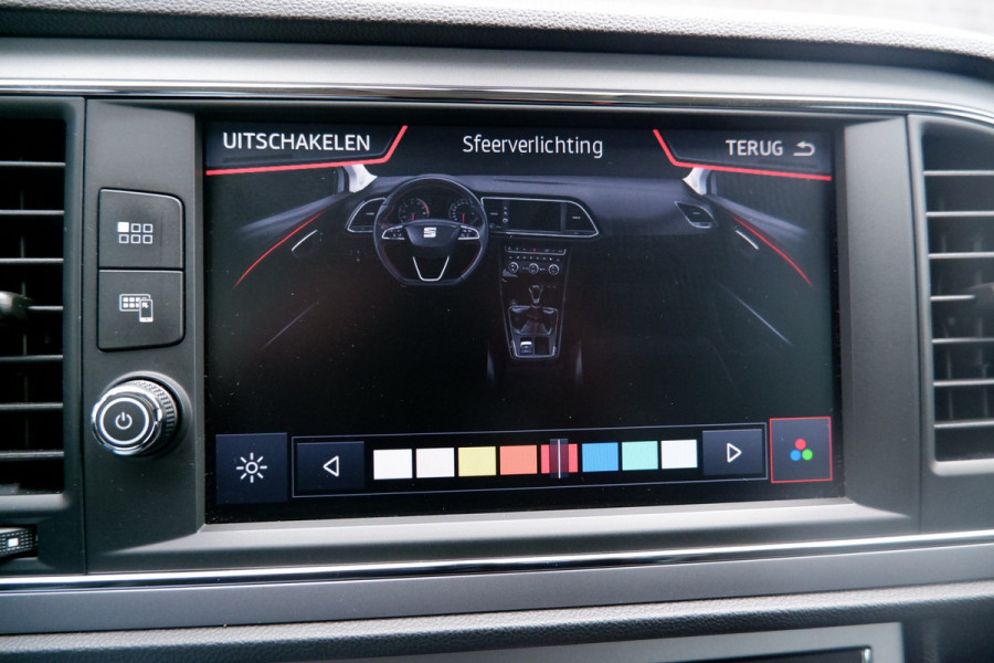 Seat León ST 1.5 TSI Xcellence Afn. trekhaak | Virtual | LED | Navi | PDC | Carplay | Clima