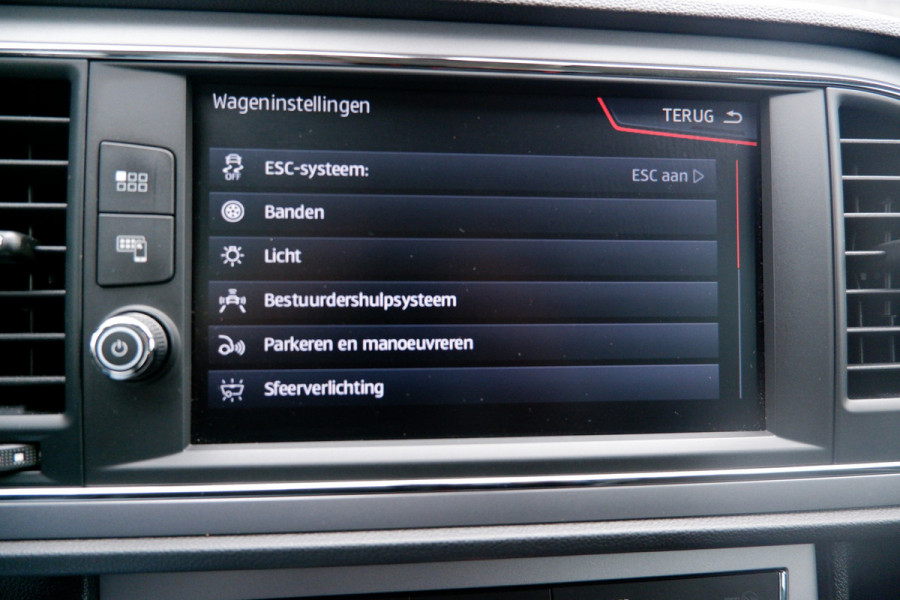 Seat León ST 1.5 TSI Xcellence Afn. trekhaak | Virtual | LED | Navi | PDC | Carplay | Clima