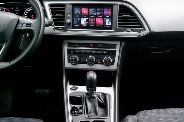 Seat León ST 1.5 TSI Xcellence Afn. trekhaak | Virtual | LED | Navi | PDC | Carplay | Clima