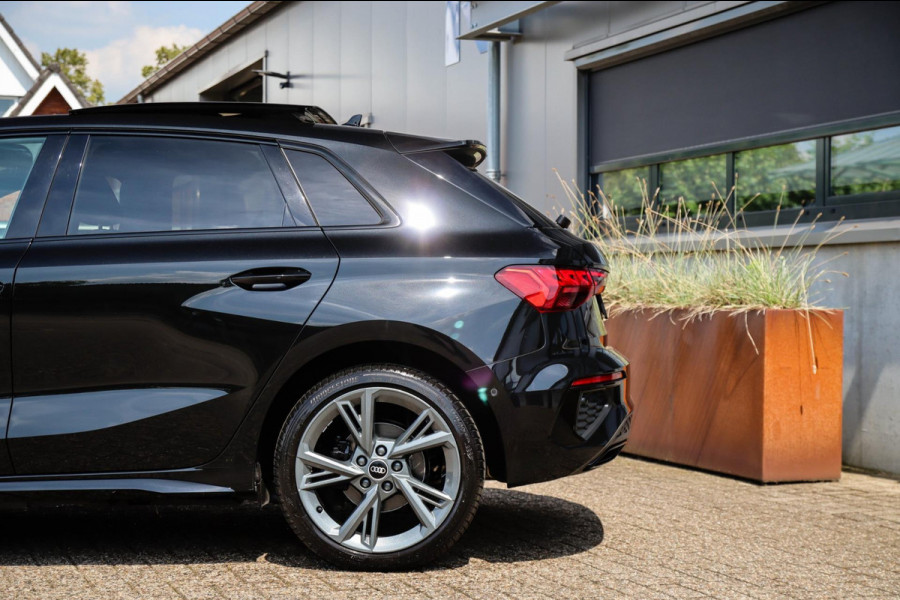 Audi A3 Sportback 40 TFSI e PHEV S Edition S-line 204pk S-Tronic! 1e|Panoramadak|Virtual Cockpit|Leder elektrisch|LED Matrix|Black