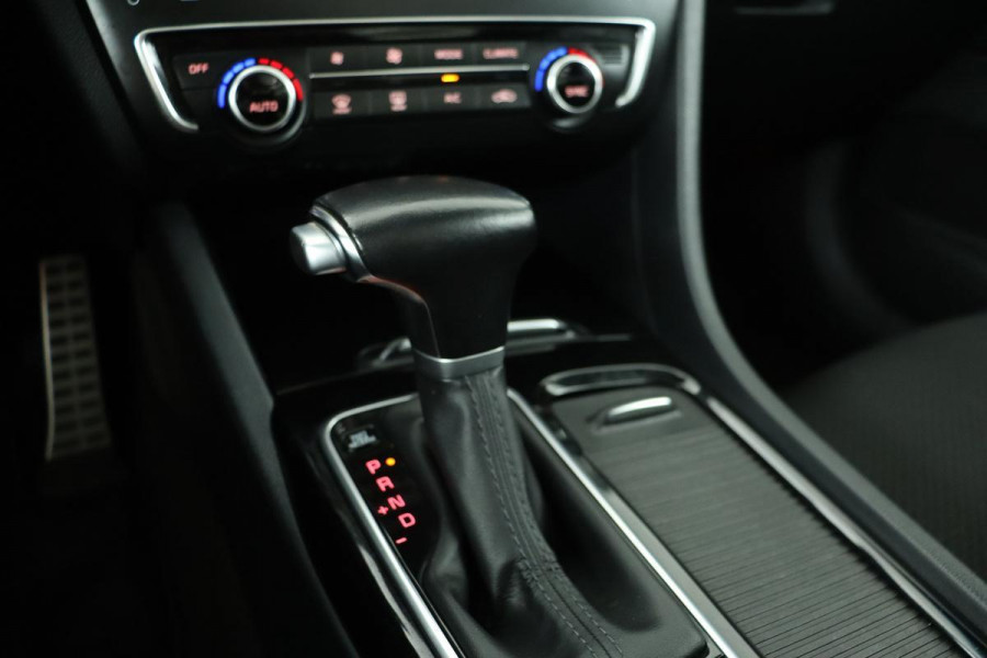 Kia Optima 1.7 CRDi DynamicLine | Panoramadak | Stoelverwarming | Carplay | Navigatie | Camera | Half leder | Climate control | Cruise control