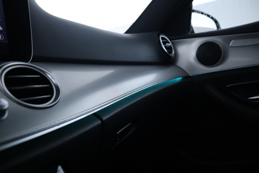 Mercedes-Benz E-Klasse 200 Premium Panoramadak, Apple Carplay, Sfeerverlichting, Camera