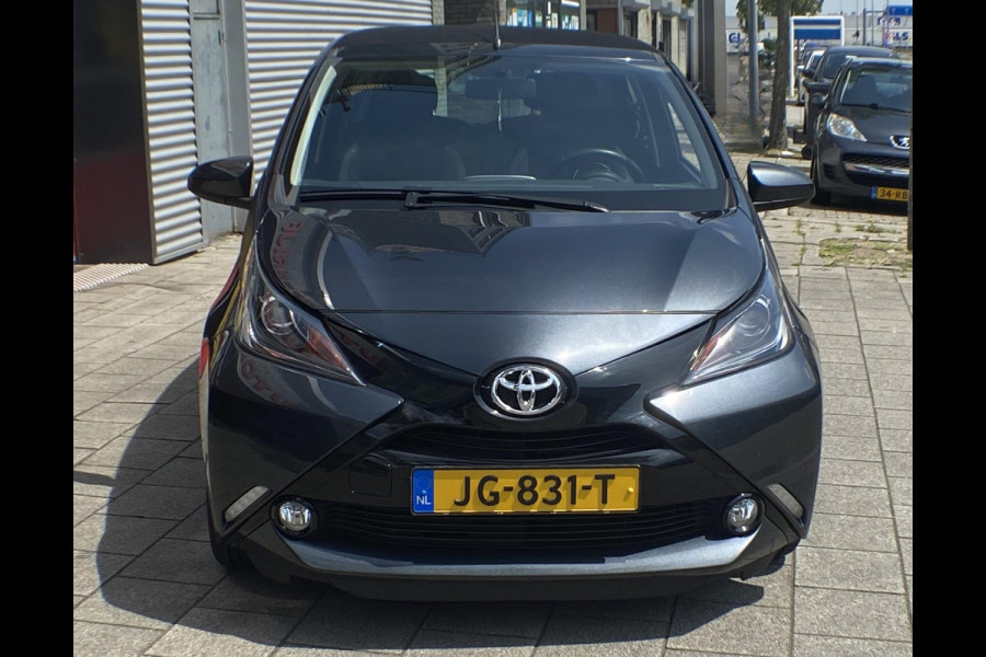 Toyota Aygo 1.0 VVT-i X-Wave Cabrio ( Electrisch dak ) - 5Drs I Airco I LED I Comfort pakket I Dealer onderhouden