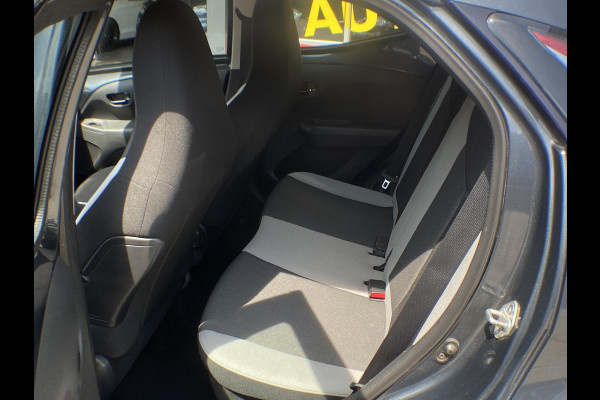 Toyota Aygo 1.0 VVT-i X-Wave Cabrio ( Electrisch dak ) - 5Drs I Airco I LED I Comfort pakket I Dealer onderhouden