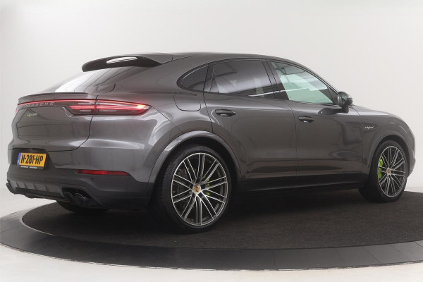 Porsche Cayenne 3.0 E-Hybrid | Adaptive cruise | Panoramadak | Head-Up | Bose | 360 camera | Leder | Carplay | Stoel & stuurverwarming | Navigatie | DAB | Memory | Keyless | Soft-Close