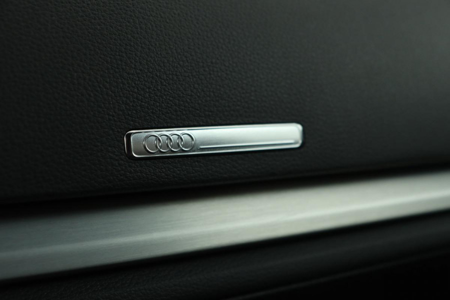 Audi A3 30 TFSI Sport S Line Edition | Navigatie | Full LED | Sportstoelen | Half leder | Climate control | Getint glas | Cruise control