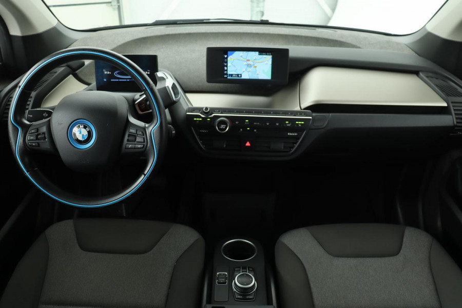 BMW i3 Comfort Advance 120Ah 42kWh | Panoramadak | Warmtepomp | Stoelverwarming | Navigatie | PDC | Full LED