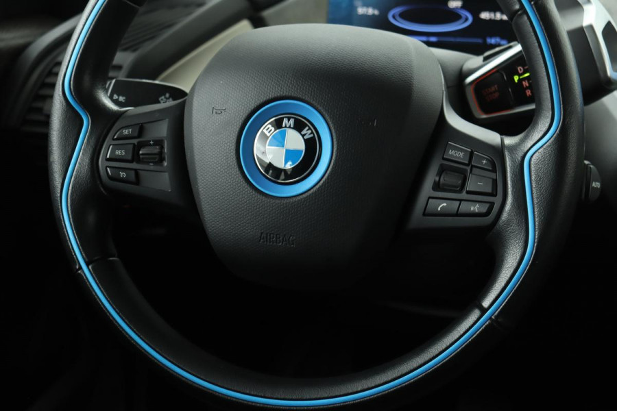 BMW i3 Comfort Advance 120Ah 42kWh | Panoramadak | Warmtepomp | Stoelverwarming | Navigatie | PDC | Full LED