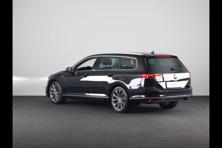 Volkswagen Passat Variant 1.4 TSI PHEV GTE Business 218PK DSG PHEV | Trekhaak zwenkbaar | Leder-Alcantara | Digitaal dashboard | 18"LM velgen |