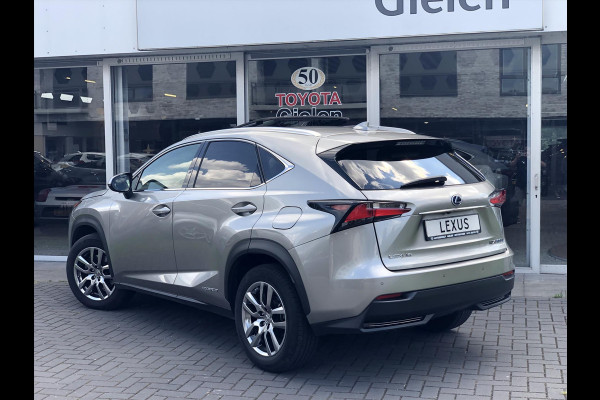 Lexus NX 300h AWD Luxury Line | Schuifdak, 18inch, Leer, Stoelverwarming, Parkeersensoren, Keyless, Navigatie, LED