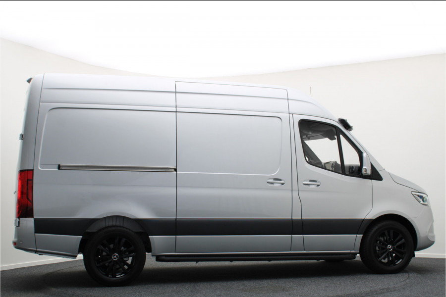 Mercedes-Benz Sprinter 319 CDI L2H2 Automaat 3-Zits, LED, Navigatie, Cruise, Camera, PDC, Apple CarPlay, Side-Steps, 18''