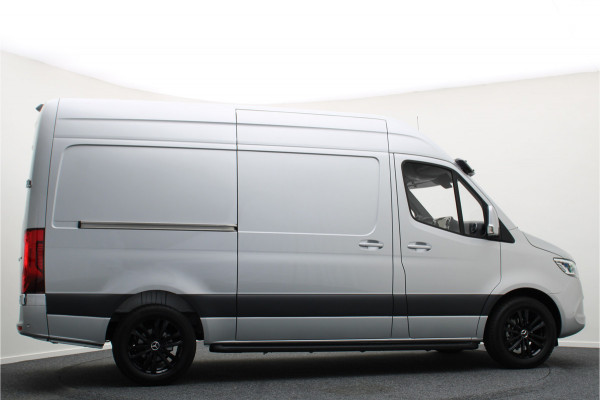 Mercedes-Benz Sprinter 319 CDI L2H2 Automaat 3-Zits, LED, Navigatie, Cruise, Camera, PDC, Apple CarPlay, Side-Steps, 18''