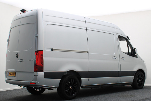 Mercedes-Benz Sprinter 319 CDI L2H2 Automaat 3-Zits, LED, Navigatie, Cruise, Camera, PDC, Apple CarPlay, Side-Steps, 18''