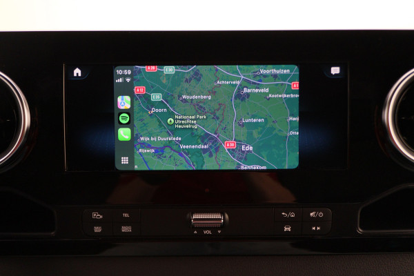 Mercedes-Benz Sprinter 319 CDI L2H2 Automaat 3-Zits, LED, Navigatie, Cruise, Camera, PDC, Apple CarPlay, Side-Steps, 18''