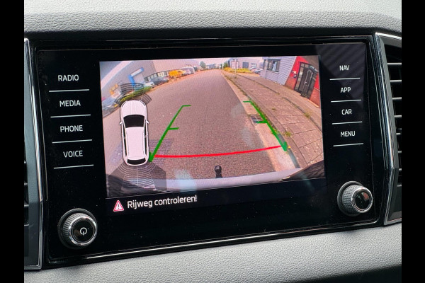 Škoda Karoq 1.5 TSI ACT Sportline LED ACC Navi Camera Lane