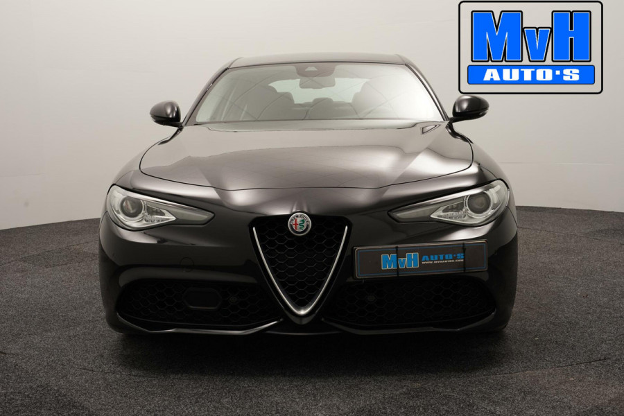 Alfa Romeo Giulia 2.0T Super|VELOCE LEER|STUUR/STOEL.VERW|NAP