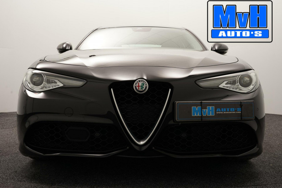 Alfa Romeo Giulia 2.0T Super|VELOCE LEER|STUUR/STOEL.VERW|NAP