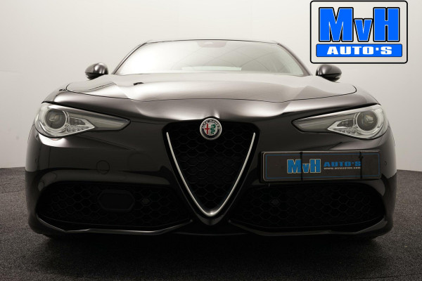 Alfa Romeo Giulia 2.0T Super|VELOCE LEER|STUUR/STOEL.VERW|NAP