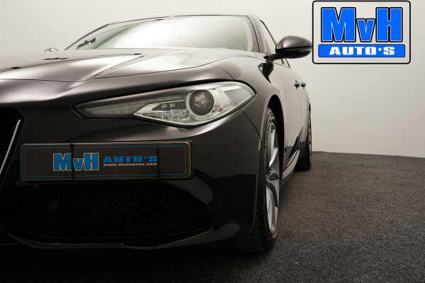 Alfa Romeo Giulia 2.0T Super|VELOCE LEER|STUUR/STOEL.VERW|NAP