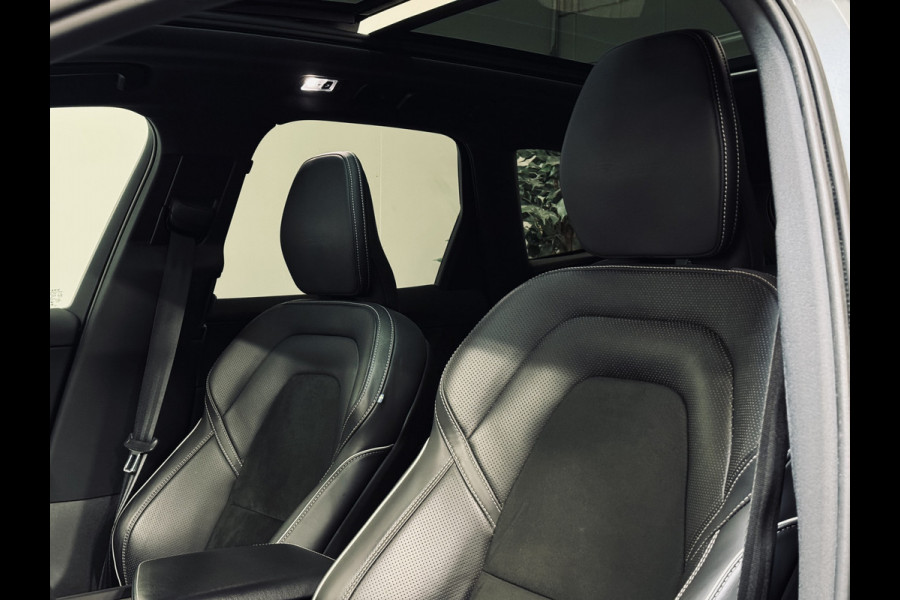 Volvo XC60 2.0 T8 AWD R-Design | Panorama | harman/kardon | HUD
