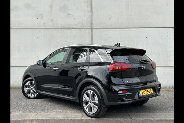 Kia e-Niro ExecutiveLine 64 kWh Automaat | JBL | BTW-auto | Leder | Camera | Stoelverkoeling | Apple CarPlay/Android Auto | Stuur-/Stoelverwarming | Clima | PDC | Cruise | LED |