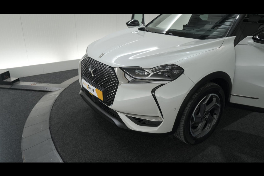 DS DS 3 Crossback PureTech 130 EAT8 Grand Chic | Trekhaak | Camera | Dodehoekdetectie | Head-Up Display | Apple Carplay