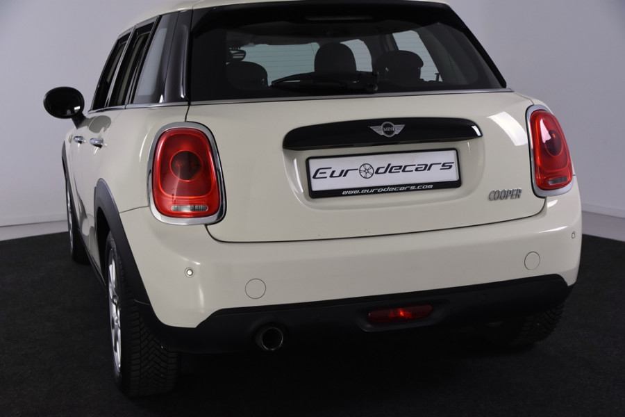 MINI Mini 1.5 Cooper *Navigatie*5-deurs*Stoelverwarming*Ambiente*