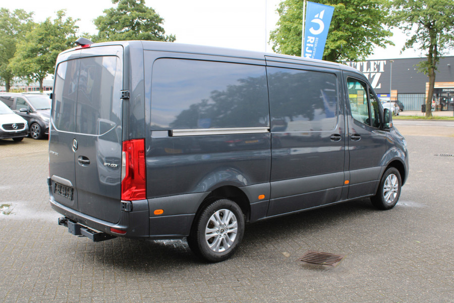 Mercedes-Benz Sprinter 317 CDI L2H1 RWD 3500 kg Trekhaak, MBUX met camera parkeerpakket en Apple/Android, LED koplampen, Geveerde stoel, Etc.